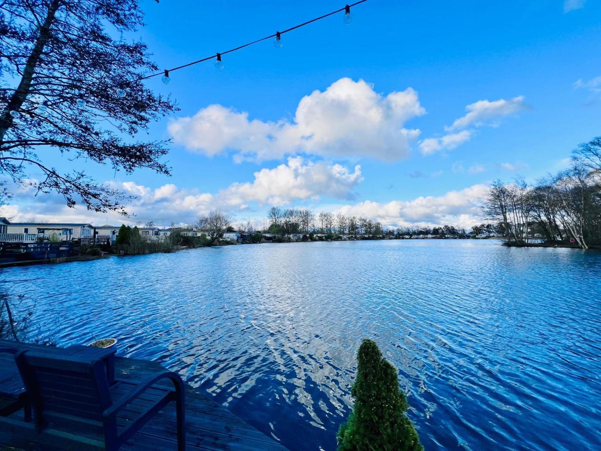 Lakeside Dorchester Lodge - Hot Tub With Fishing Peg Tattershall Exterior foto