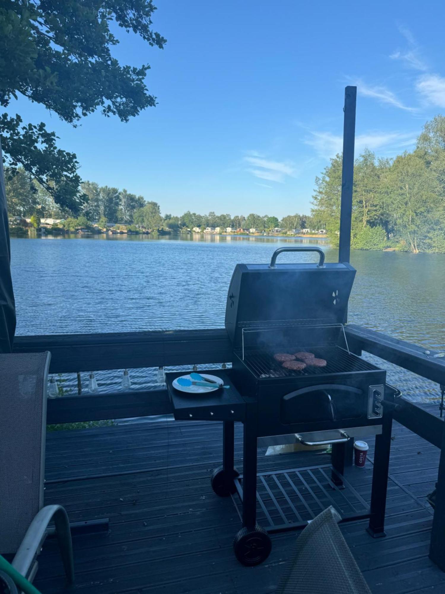 Lakeside Dorchester Lodge - Hot Tub With Fishing Peg Tattershall Exterior foto